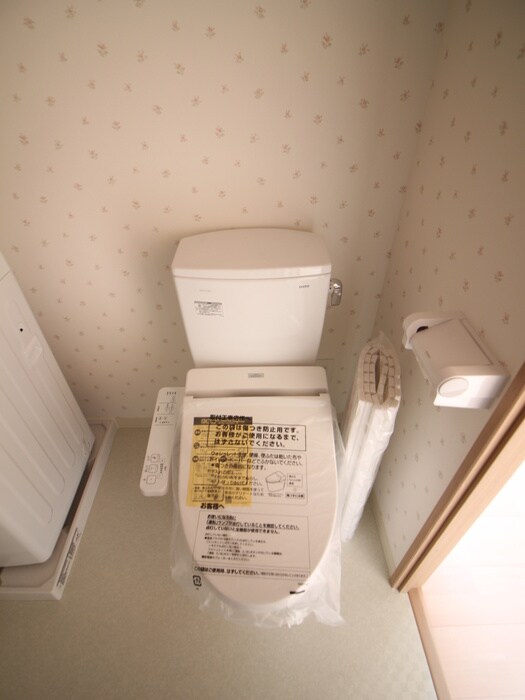 物件内観写真14　(トイレ)