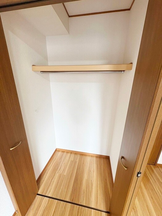 物件内観写真10　(収納)