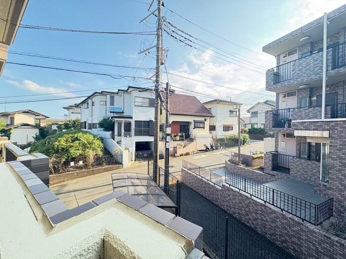 物件内観写真17　(室内からの展望)