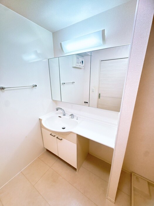 物件内観写真15　(洗面)