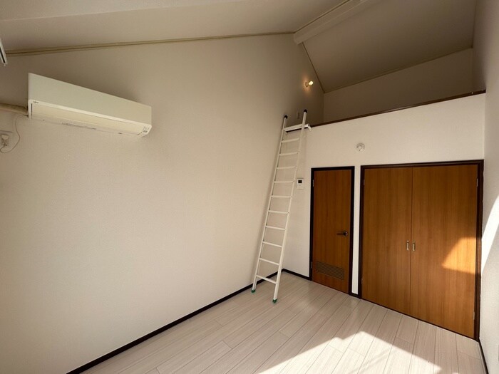 物件内観写真21　(居室)