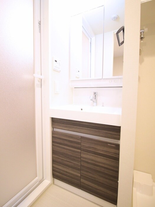 物件内観写真13　(洗面)