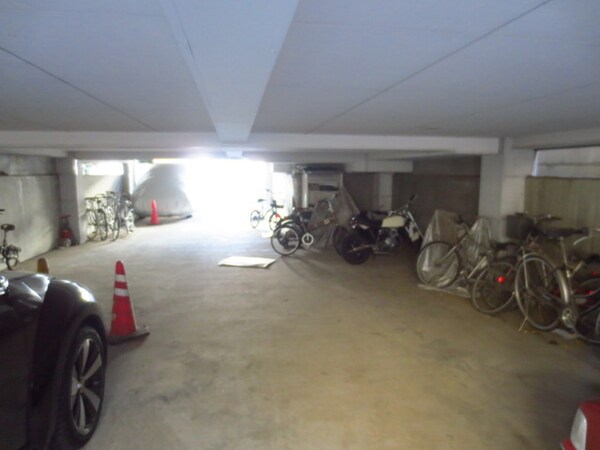 駐輪場