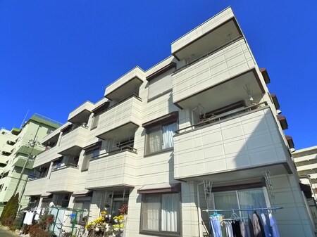 メゾンコムラ外観写真