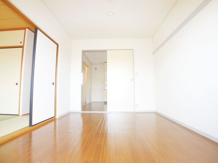 物件内観写真7　(居室)