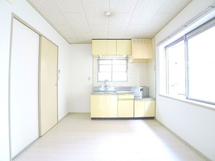 物件内観写真10　(居室)