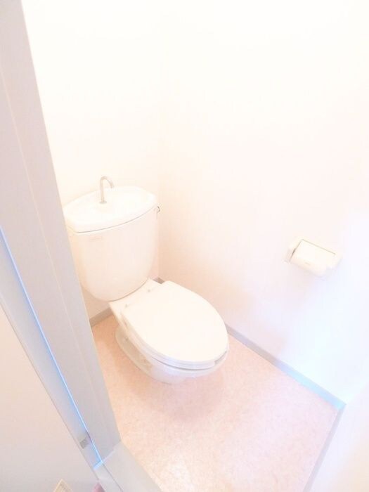 物件内観写真12　(トイレ)