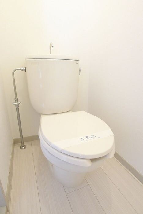 物件内観写真14　(トイレ)