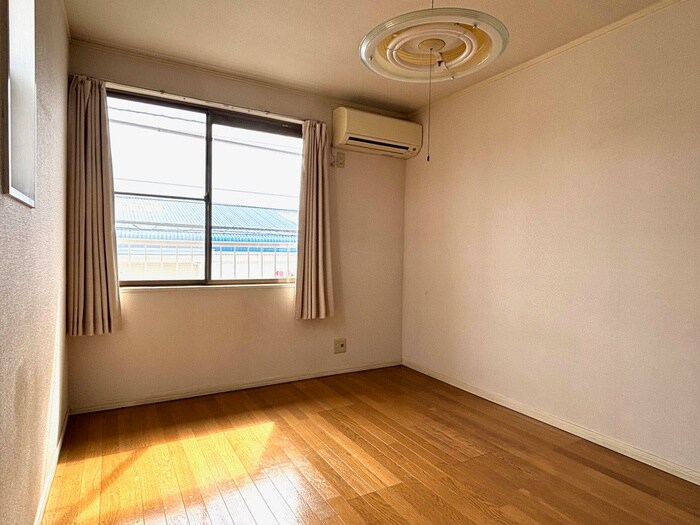 物件内観写真7　(居室)