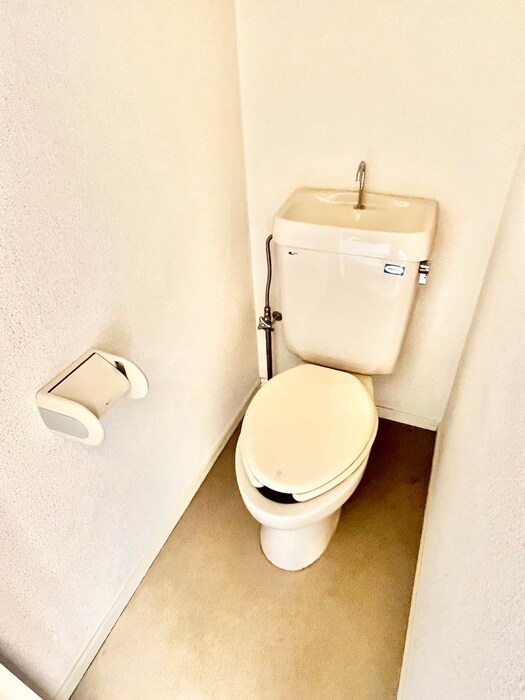 物件内観写真12　(トイレ)