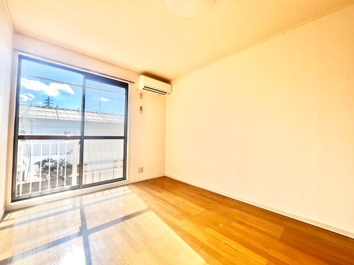 物件内観写真21　(居室)