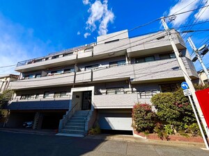 フレールイワマ外観写真