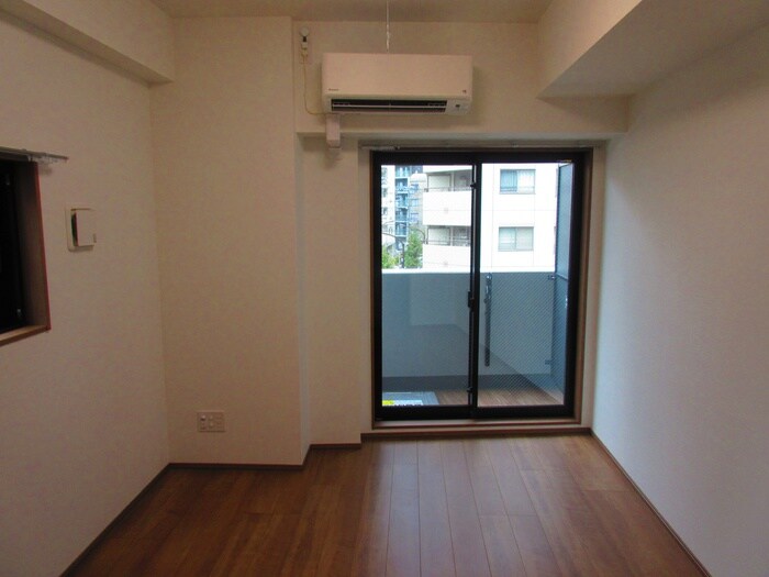 物件内観写真4　(居室)