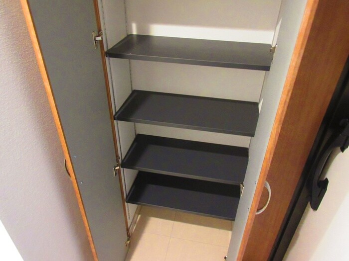 物件内観写真14　(靴箱)