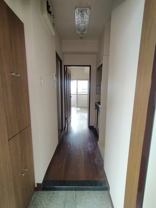 物件内観写真15　(廊下)