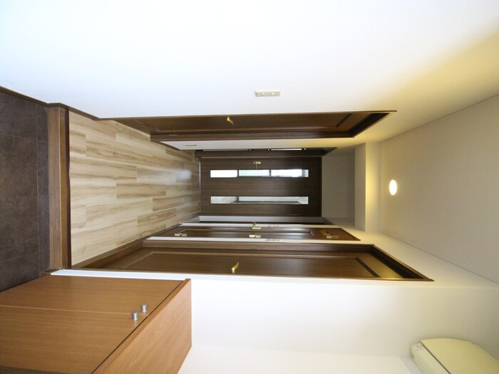 物件内観写真21　(廊下)