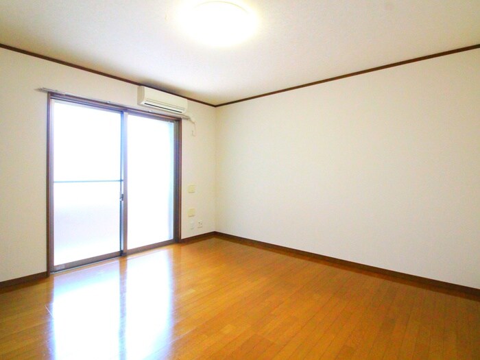 物件内観写真12　(居室)