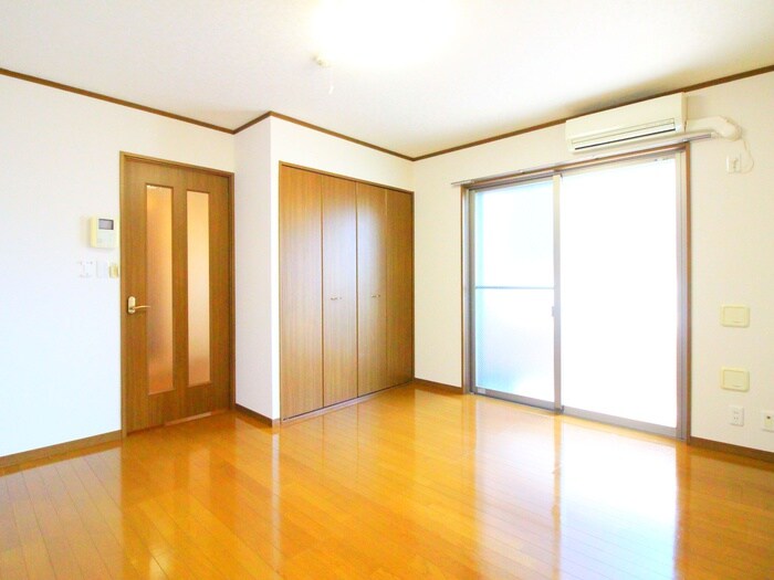 物件内観写真13　(室内からの展望)