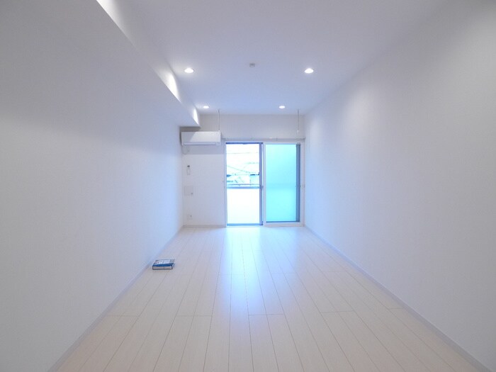 物件内観写真9　(室内からの展望)