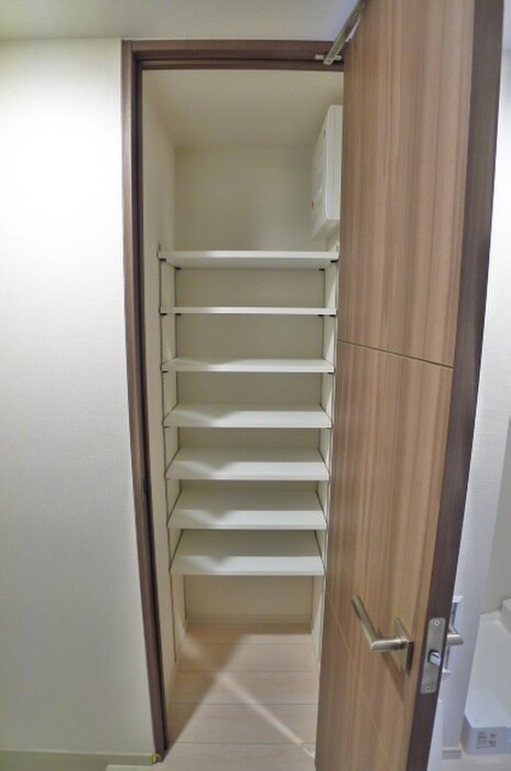 物件内観写真15　(靴箱)