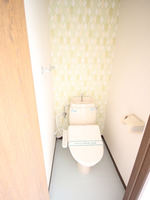 物件内観写真12　(トイレ)