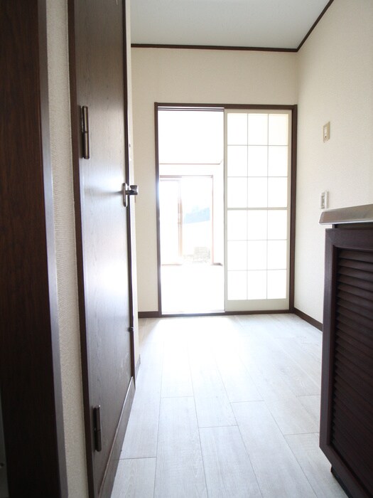 物件内観写真21　(廊下)