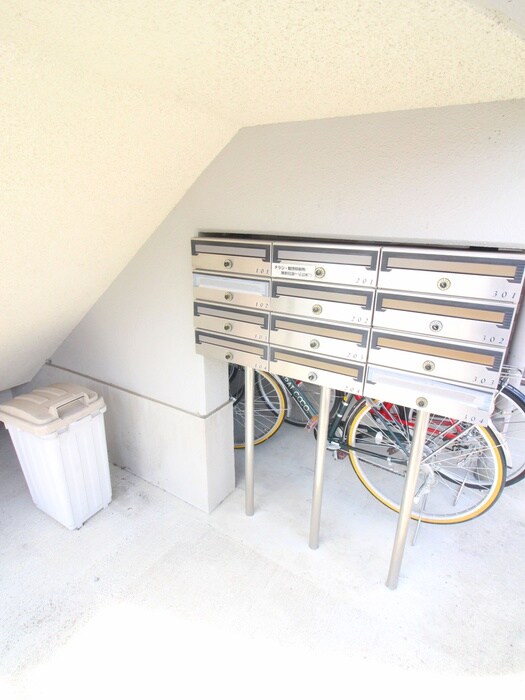 物件外観写真4　(建物設備)