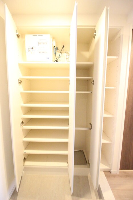 物件内観写真16　(靴箱)