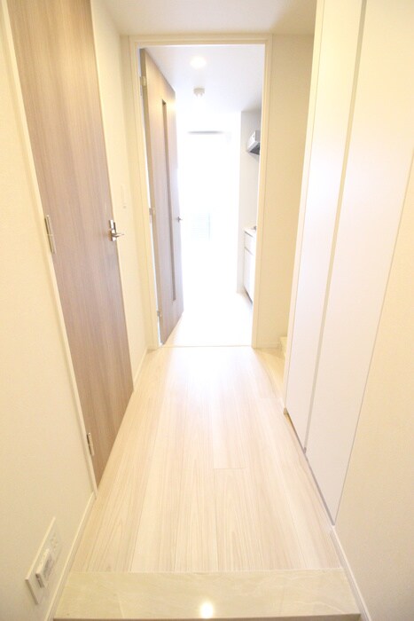 物件内観写真17　(廊下)