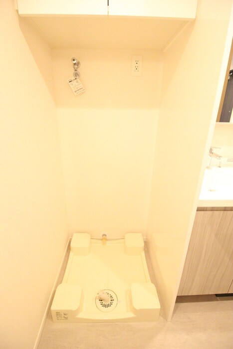 物件内観写真17　(洗濯機置場)