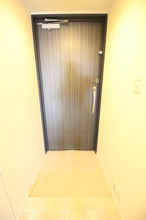 物件内観写真19　(玄関)