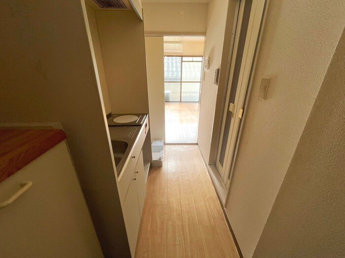 物件内観写真20　(廊下)