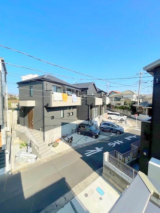 物件内観写真17　(室内からの展望)