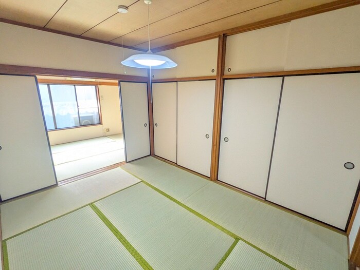 物件内観写真4　(居室)