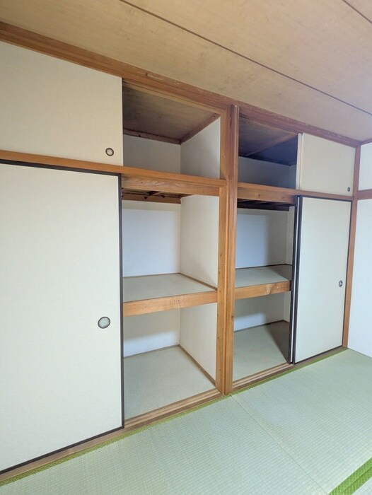 物件内観写真10　(収納)