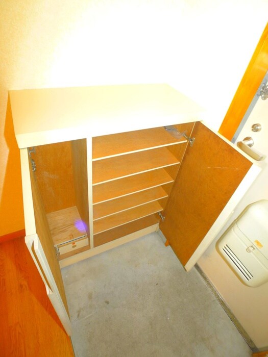 物件内観写真16　(靴箱)