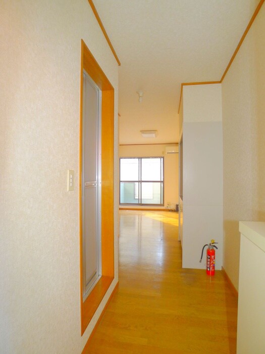 物件内観写真19　(廊下)