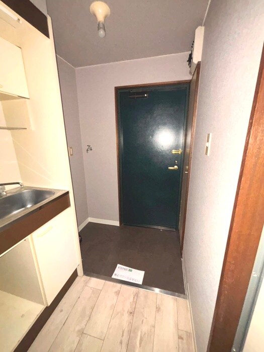 物件内観写真19　(玄関)