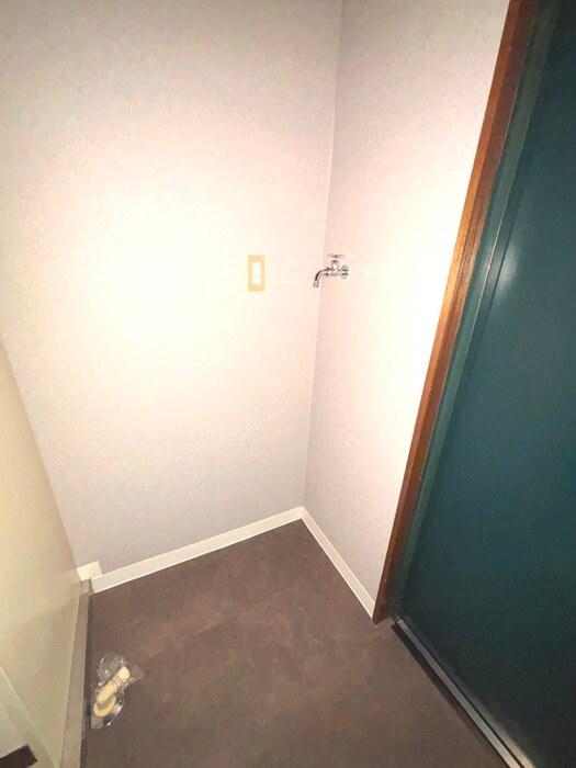 物件内観写真20　(洗濯機置場)