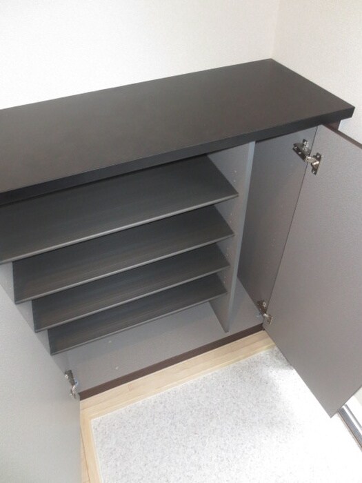 物件内観写真15　(靴箱)