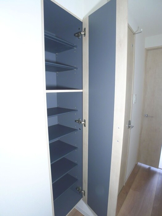 物件内観写真10　(靴箱)