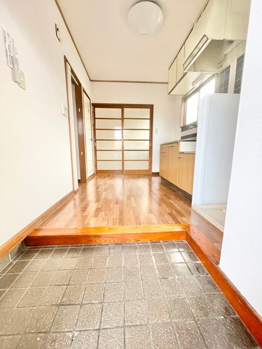 物件内観写真17　(玄関)