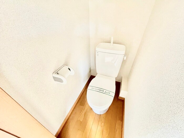 物件内観写真11　(トイレ)