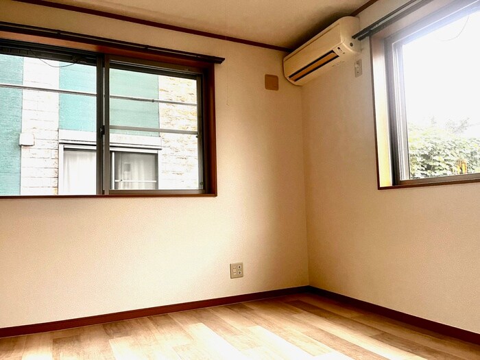 物件内観写真22　(室内からの展望)