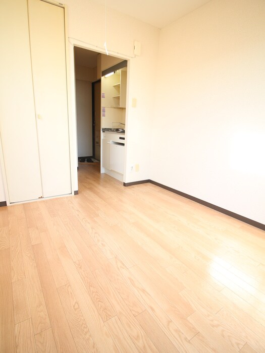 物件内観写真8　(居室)