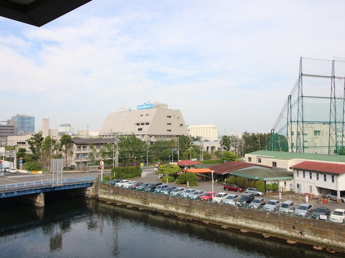 物件内観写真17　(室内からの展望)