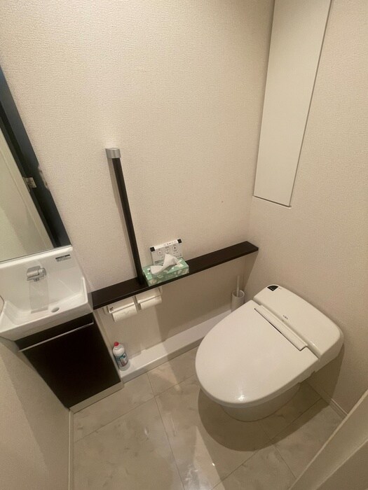 物件内観写真14　(トイレ)