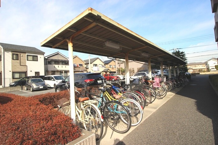 物件外観写真5　(駐輪場)