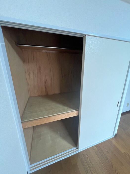 物件内観写真10　(収納)