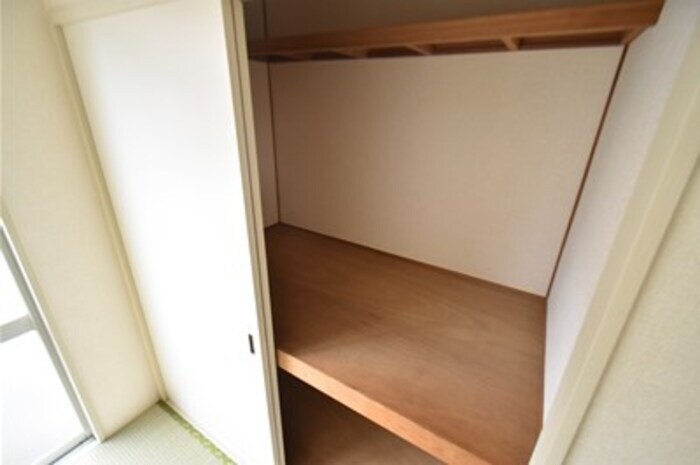 物件内観写真7　(収納)